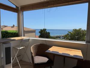 Appartements Superbe Vue Mer 50m de la plage : photos des chambres