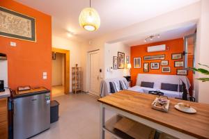 Sofis Cozy House Near Athens Airport