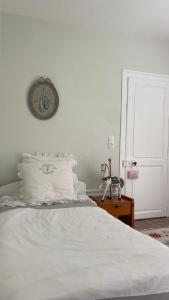 B&B / Chambres d'hotes L-Ecrin du Marquis : photos des chambres