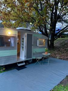 캐슬마인 Castlemaine Gardens Vintage 60's Caravan 싱글룸 객실