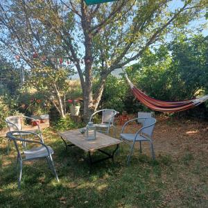 chambre quadruple dans ferme provençale