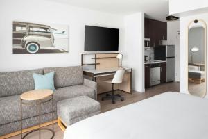 Queen Studio with Sofa Bed room in TownePlace Suites Wilmington Wrightsville Beach
