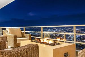 Cascadas Luxury Condo in Pedregal with Jacuzzi