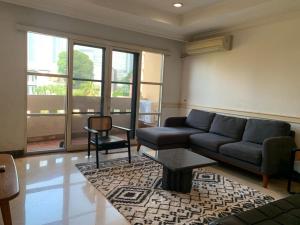 kusuma candra apartment