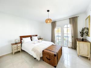 Casa adosada en segunda línea de playa en Manilva