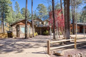 Embrace the Fore Seasons in Pinetop!