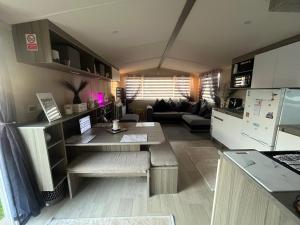 the heaths caravan hire