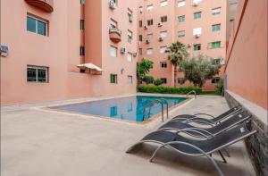 Appart VIP 5 étoiles et romantique à Guéliz avec Piscine, Clim, Parking et Wifi haut débit 200 Mb