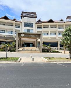 Stylish Studio Samaná Bay View, Pool and Gym Access