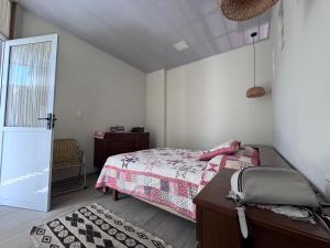 comodo garzonier cerca a la estación de tren