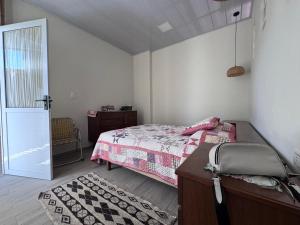 comodo garzonier cerca a la estación de tren