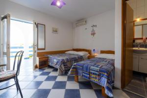 Studio with Terrace room in Apartments by the sea Sucuraj Hvar - 6852