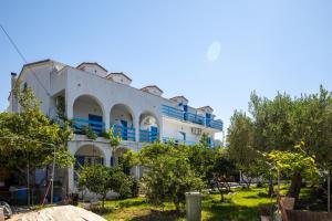 Apartments by the sea Sucuraj, Hvar - 3589 - 3hvězdičkové hotely ve městě Sućuraj