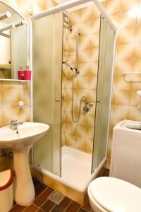 Apartments by the sea Klenovica, Novi Vinodolski - 23926