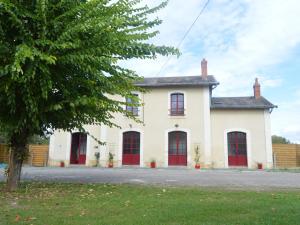 Gîte 13 pers. dans une ancienne gare avec piscine, jardin clos, terrasse et équipements PMR - FR-1-591-166