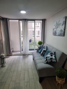 Departamento con AC frente a Movistar Arena