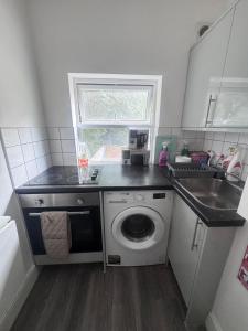 Three bedroom flat by Mornington Crescent