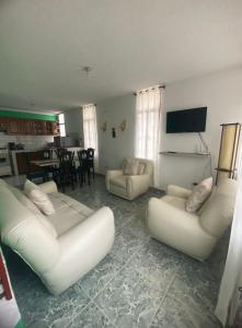 Casa amplia con garaje