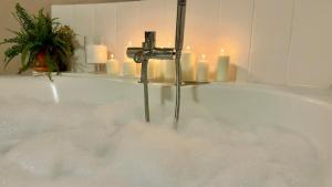 2 Bedroom Apartment near Buckingham Palace