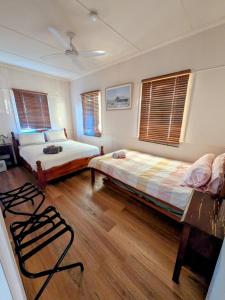 3 bed cottage nestled at centre of 21 acres in Blackbutt