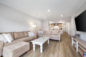 Inviting 3BR Armstrong Creek Escape