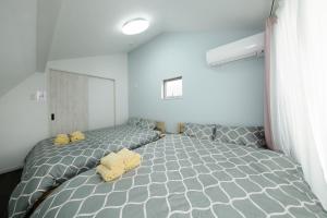 Higashi Rokugo BLACK by Tranova