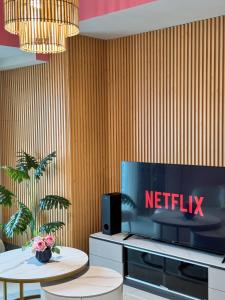 Uptown Parksuites Tower 2 4BR in BGC Taguig