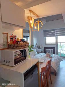 Deluxe Double Room Azure North Pampanga