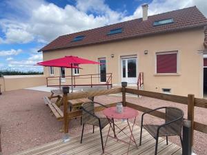 Maisons de vacances Gite cosy avec spa, activites et ferme a visiter, proche randonnees et attractions locales - FR-1-489-467 : photos des chambres