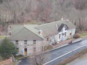 Gîte Montagne Bourbonnaise 12-14 pers, animaux autorisés - FR-1-489-343