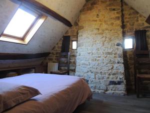 Maison ancienne restaurée avec poêle à bois et animaux admis - FR-1-497-15