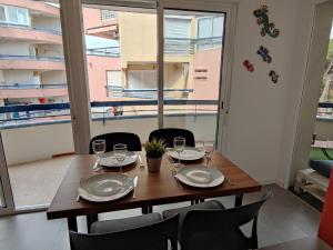 Apartamento luminoso cerca de la playa con terraza vintage en Platja dAro - ES-209-64