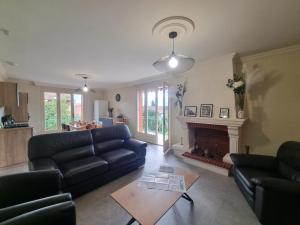 Gîte spacieux et confortable avec terrasse à Roanne - FR-1-496-337