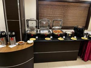 Bisque Magaji Orchid - Malleshwaram, Near Mantri Square Mall & Majestic