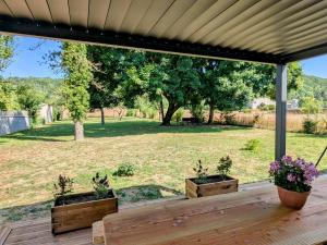 Maisons de vacances Gite familial au calme de Vignot - 3 chambres confortables - FR-1-585-181 : photos des chambres