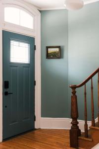 The County Queen - Historic Home in Picton ST-2025-0040