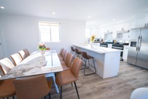 Modern Private Ensuite Room near USC