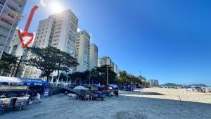 Suíte 300 Pitangueiras - na quadra da praia