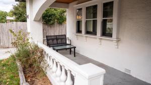 4 Bedrooms Spacious Family House