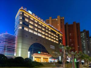 Vienna Hotel Jiangxi Chongren Bus Station