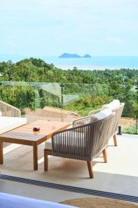 Sunset 3 Bedroom Sea View Villa with Infinity Pool in Chalok Ban Kao - 4hvězdičkové hotely ve městě Hinkong