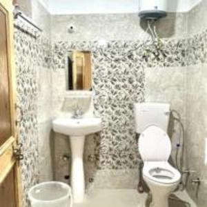 The Vajra Homestay By StayApart