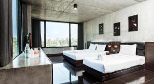 B2 Black Business and Budget Hotel