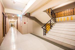 B2 Santitham (Wat Jed Yod) Boutique & Budget Hotel