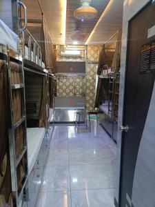 Divine Homes AC Dormitory