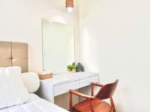 Quality Beds with Golf View at Fairview Millenium Village, Lippo Karawaci