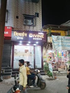 Divine Homes AC Dormitory