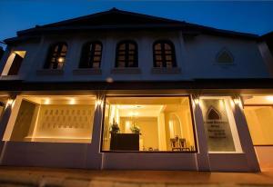 Le Luxe Boutique Hotel