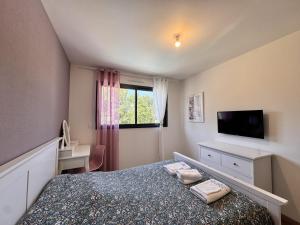 Maisons de vacances La Bella Rosa - Direct circuit - Piscine - Climatisation : photos des chambres