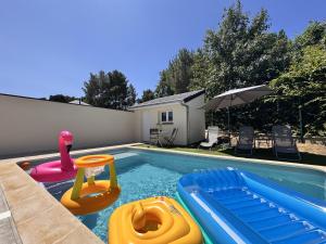 Maisons de vacances La Bella Rosa - Direct circuit - Piscine - Climatisation : photos des chambres